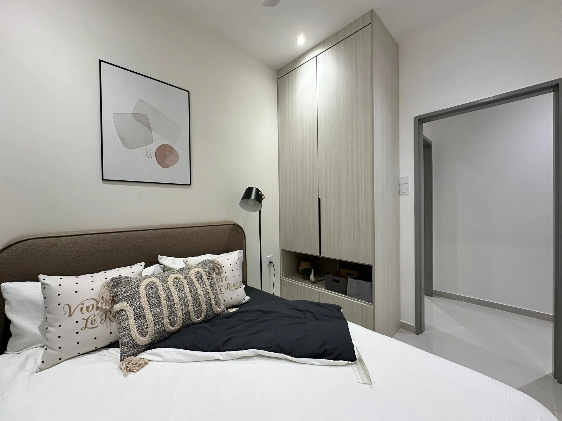 Iconic Harmony show unit third bedroom