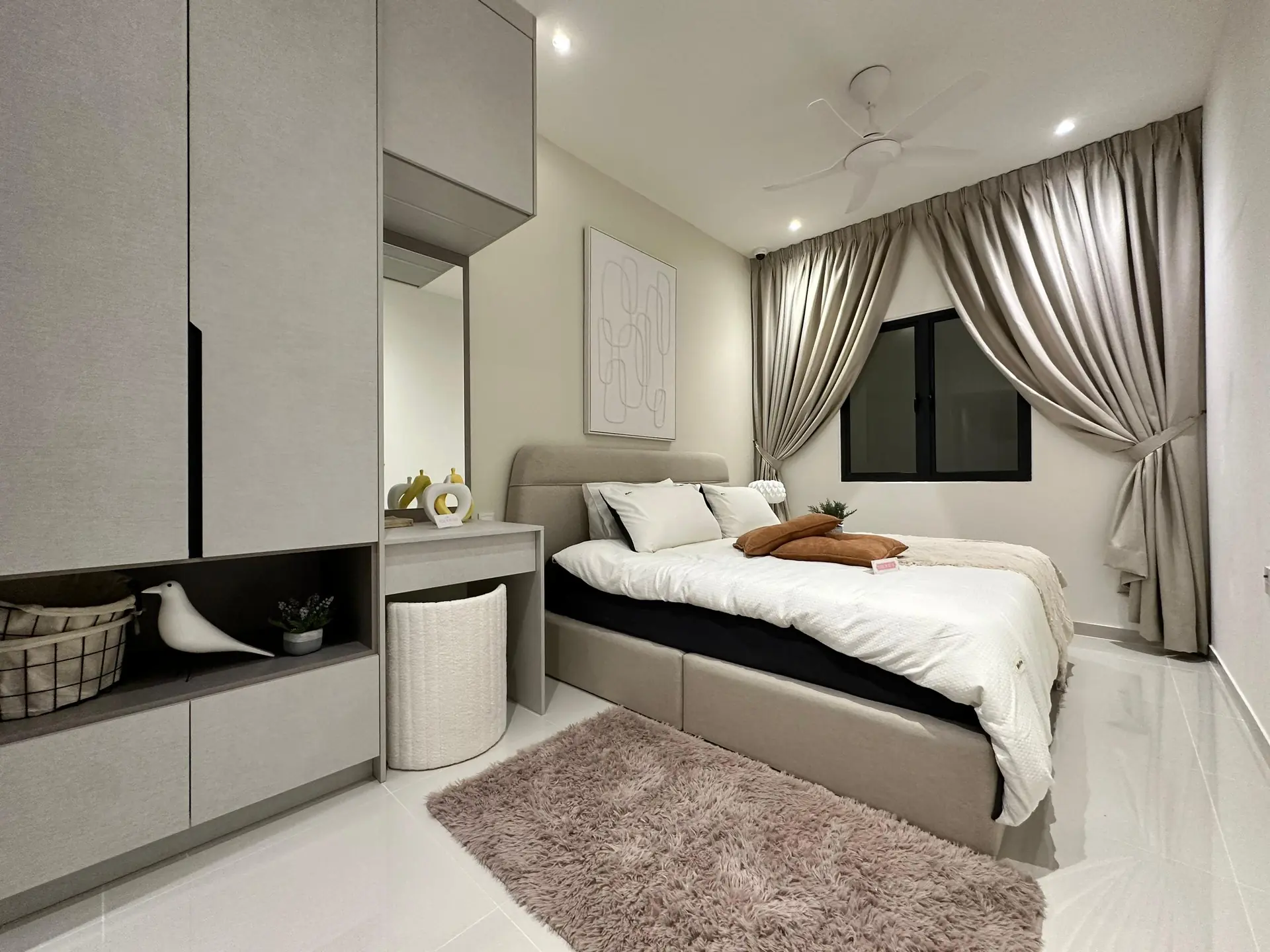 Iconic Harmony show unit master bedroom